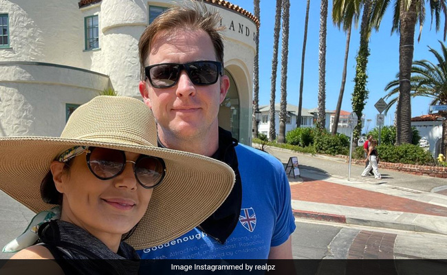 Preity Zinta's Adorable Selfie With Husband Gene Goodenough On A "Sunny California" Day