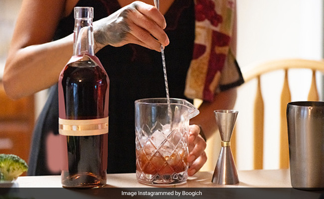 Monsoon Special: You Need To Try These 6 DIY Cocktail Recipes To Spice Up The Season