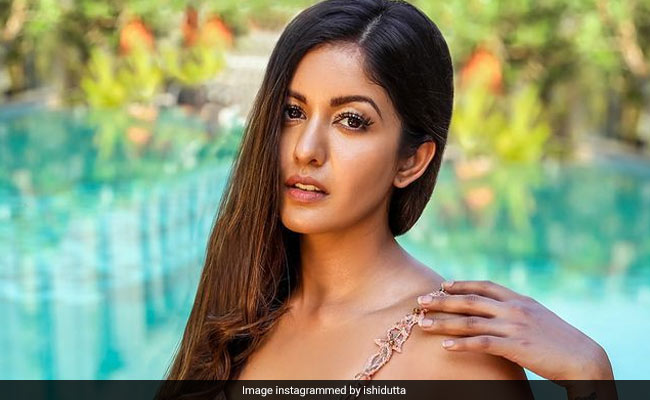 Ishita Dutta's Poolside Photo In An Embellished Bodysuit Is The Most Stylish "Vacation Mood"