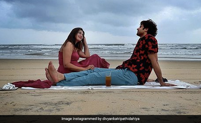 Beach And BAE Vivek Dahiya Are The Key Ingredients Of Divyanka Tripathi's Perfect Date
