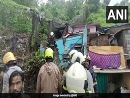 मुंबई में भारी बारिश के बीच मिट्टी धंसने से 20 की मौत, कई लोगों के दबे होने की आशंका मुंबई में भारी बारिश के बीच मिट्टी धंसने से 20 की मौत, कई लोगों के दबे होने की आशंका