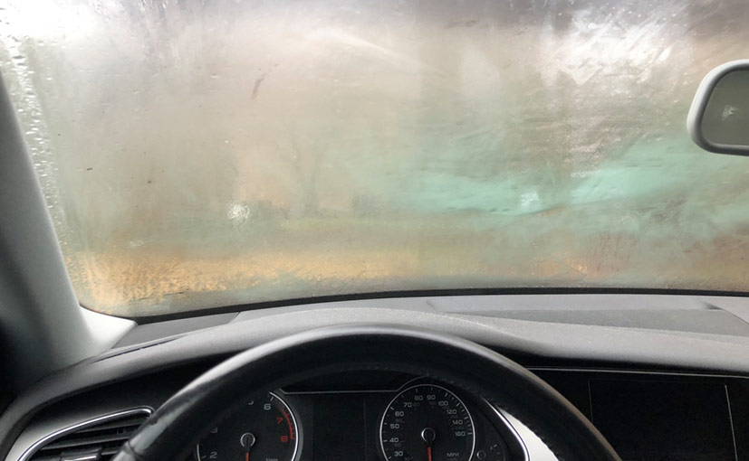 Top Five Tips To Keep Your Car's Windscreen Clean And Defogged In Monsoon