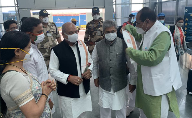 उत्तराखंड में नया मुख्यमंत्री चुनने के लिए BJP विधायक दल की बैठक शुरू, कई नेता हैं दावेदार