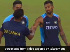 SL vs IND: हार्दिक पंड्या ने श्रीलंकाई खिलाड़ी का जीता दिल, बिना मांगे गिफ्ट में दिया अपना बल्ला- Video