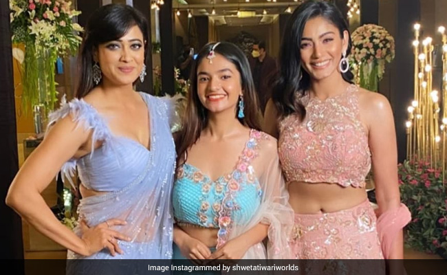 At Rahul Vaidya And Disha Parmar's Reception, <I>Khatron Ke Khiladi</i> Contestants Shweta Tiwari, Sana Makbul Had A Blast