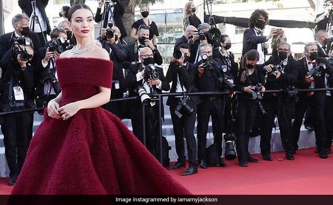 Cannes 2021: We Love Amy Jackson's Royal Red Carpet Look