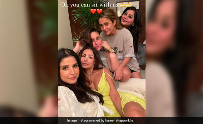 Kareena Kapoor, Malaika-Amrita Arora And Gang Catch Up. See Stunning Pics