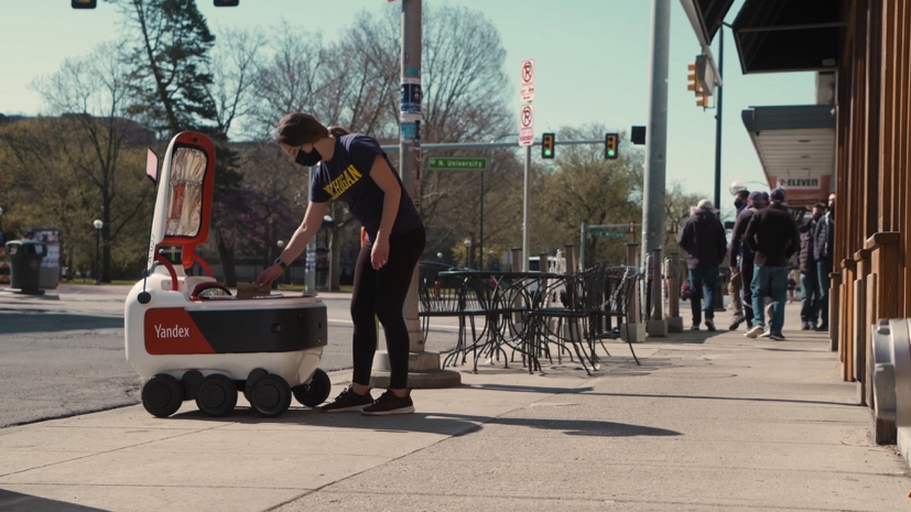 Yandex Partners With GrubHub To Deliver Food On Its Rovers In US