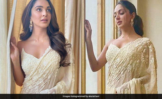 Only Kiara Advani Can Take Our Breath Away In An Ethereal Ivory <i>Saree</i>