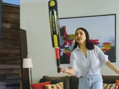 "Ekdam Takatak": Anushka Or Virat, Who Did Bat Balance Challenge Better?