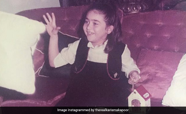 This Throwback Pic Of Karisma Kapoor 'Bag'ged Our Attention Instantly
