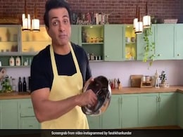 फराह खान ने बर्थडे के दिन Sonu Sood पर दिखाई दबंगई, डांट लगाकर धुलवाए बर्तन- देखें Video फराह खान ने बर्थडे के दिन Sonu Sood पर दिखाई दबंगई, डांट लगाकर धुलवाए बर्तन- देखें Video