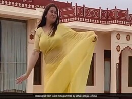 सोनाली फोगाट ने 'टिप-टिप बरसा पानी' सॉन्ग पर यूं किया डांस, वायरल हुआ Video सोनाली फोगाट ने 'टिप-टिप बरसा पानी' सॉन्ग पर यूं किया डांस, वायरल हुआ Video