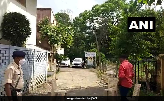 महाराष्ट्र के पूर्व गृह मंत्री अनिल देशमुख के पैतृक आवास पर प्रवर्तन निदेशालय ने की छापेमारी