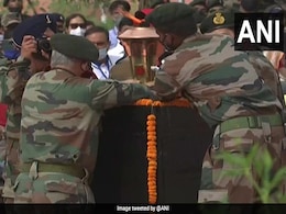 Kargil Vijay Diwas: General Bipin Rawat Installs Victory Flame At War Memorial Kargil Vijay Diwas: General Bipin Rawat Installs Victory Flame At War Memorial