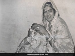 Sonu Sood Shares Throwback Gold On Mother's Birth Anniversary Sonu Sood Shares Throwback Gold On Mother's Birth Anniversary
