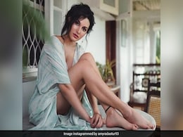 Amyra Dastur ने करवाया लेटेस्ट फोटोशूट, ग्लैमरस अवतार ने इंटरनेट पर मचाई धूम...देखें Photos Amyra Dastur ने करवाया लेटेस्ट फोटोशूट, ग्लैमरस अवतार ने इंटरनेट पर मचाई धूम...देखें Photos