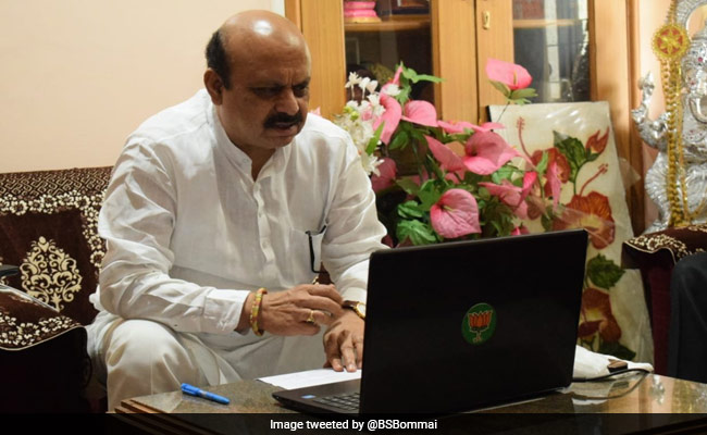 जानिए कौन हैं बसवराज बोम्मई, जिनके सर पर अब होगा कर्नाटक की सत्ता का ताज