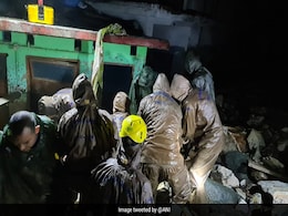 उत्तरकाशी हिमस्खलन : तीन और शव बरामद, 10 अब भी लापता उत्तरकाशी हिमस्खलन : तीन और शव बरामद, 10 अब भी लापता