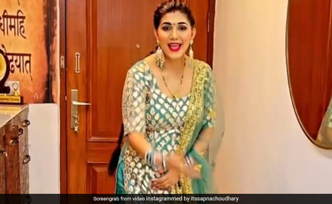 Sapna Choudhary ने देसी अंदाज में 'बांगरो' सॉन्ग पर किया जोरदार डांस, Video हुआ वायरल