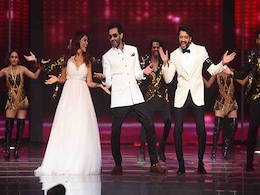 Indian Pro Music League: ग्रैंड फिनाले में बॉबी देओल, रितेश देशमुख और जेनेलिया डिसूजा ने दिखाया डांस का जलवा Indian Pro Music League: ग्रैंड फिनाले में बॉबी देओल, रितेश देशमुख और जेनेलिया डिसूजा ने दिखाया डांस का जलवा