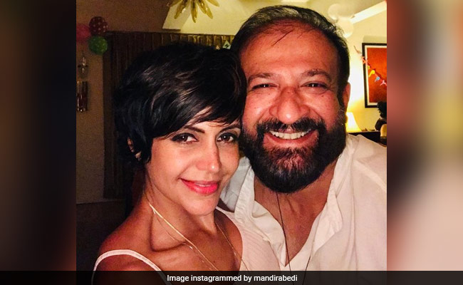 मंदिरा बेदी ने मैरिज एनिवर्सरी पर लिखा इमोशनल नोट, बोलीं- आज हमारी शादी की 23वीं सालगिरह होती