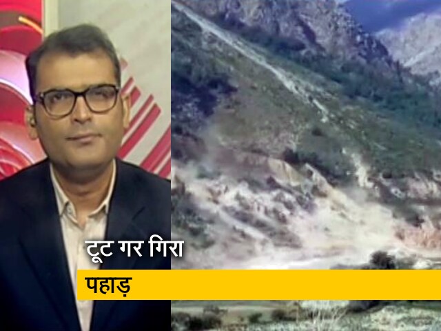 देश प्रदेश: उत्तराखंड के  जोशीमठ-बद्रीनाथ नेशनल हाइवे के करीब गिरा पहाड़