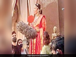 ऐश्वर्या राय की फिल्म 'पोन्नियिन सेल्वन' का लुक हुआ लीक, इस अवतार में नजर आईं एक्ट्रेस  ऐश्वर्या राय की फिल्म 'पोन्नियिन सेल्वन' का लुक हुआ लीक, इस अवतार में नजर आईं एक्ट्रेस