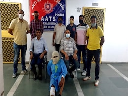 दिल्ली पुलिस ने एनकाउंटर के बाद शार्प शूटर को गिरफ्तार किया दिल्ली पुलिस ने एनकाउंटर के बाद शार्प शूटर को गिरफ्तार किया