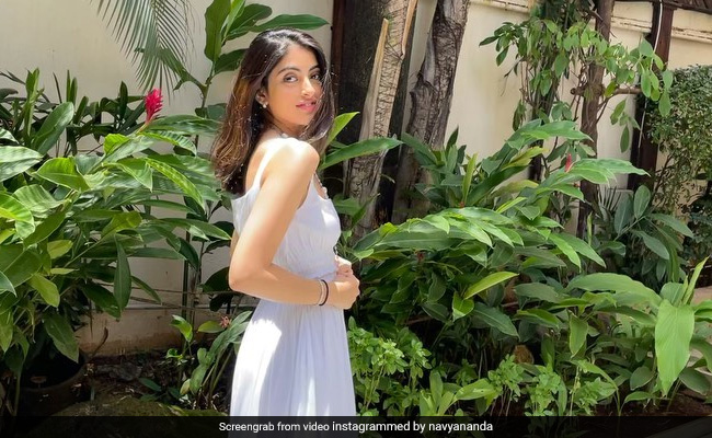 On Navya Naveli Nanda's Post, Ananya Panday And Shanaya Kapoor Left These Comments
