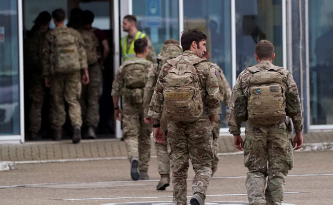 UK's Johnson Defends Kabul Airlift Amid Mounting Criticism