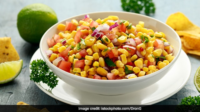 Corn is rich in vitamin B and folic acid that stops greying of hair and boosts immunity