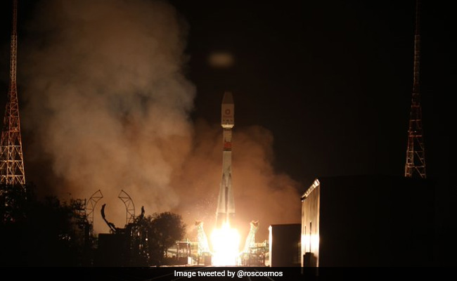 Russian Rocket Launches 34 New UK Satellites