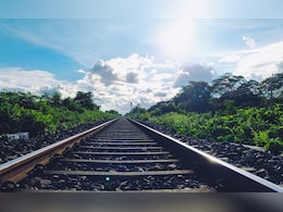 Howrah-Bhubaneswar Jan Shatabdi Express Derails In Odisha: Railway Official Howrah-Bhubaneswar Jan Shatabdi Express Derails In Odisha: Railway Official