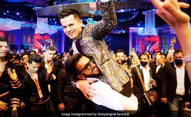 Ranveer Singh, Janhvi Kapoor Set The Stage On Fire At Shrey Singhal's Pre-Wedding Bash