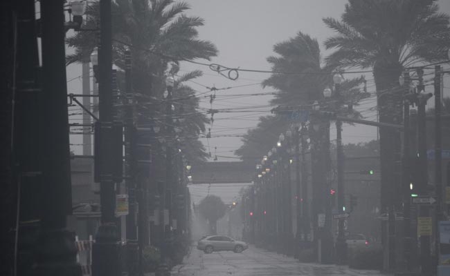 2 Killed, 10 Injured As Hurricane Ida Washes Away Highway In US' Mississippi