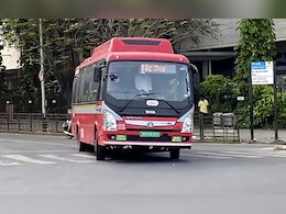 Mumbai BEST Bu Accident : BEST च्या इलेक्ट्रिक बसमुळे आणखी एक बळी; कार अन् बसमध्ये चिरडून महिलेचा जागीच मृत्यू Mumbai BEST Bu Accident : BEST च्या इलेक्ट्रिक बसमुळे आणखी एक बळी; कार अन् बसमध्ये चिरडून महिलेचा जागीच मृत्यू