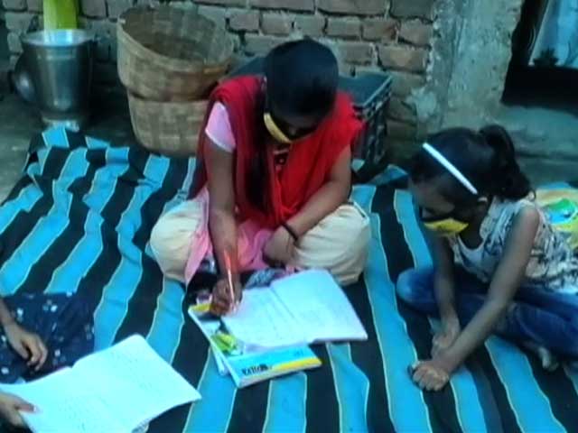 70 Indian Districts Report High Incidence Of Child Marriages, Girls Take A Stand