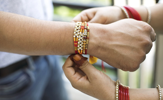 Raksha Bandhan 2021 Date: Rakhi Images, Quotes, Wishes, Messages ...