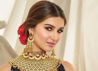 Tara Sutaria Enjoys An Iranian Dish That Will Make You Drool (See Pics) Tara Sutaria Enjoys An Iranian Dish That Will Make You Drool (See Pics)