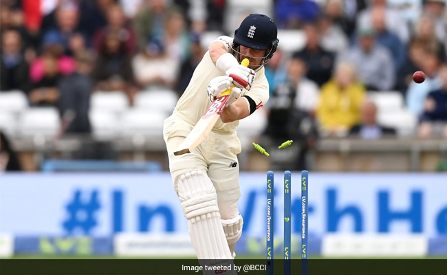 Video: मोहम्मद शमी ने पिच पर नचा दी गेंद, इंग्लैंड बल्लेबाज हो गया ऐसे बोल्ड