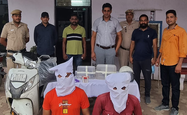 2 Arrested For Allegedly Robbing Jewellery Shop With Toy Guns In Delhi