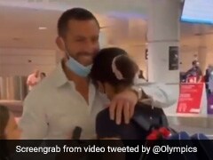 Watch: After Olympic Win, Surprise Airport Proposal For Canadian Athlete