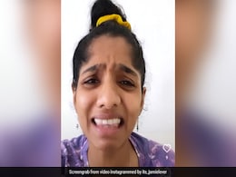 Jamie Lever ने बॉलीवुड के म्यूजिक डायरेक्टर को दी सलाह, बोलीं- इस गाने को ओरिजिनल ही रहने देना... Jamie Lever ने बॉलीवुड के म्यूजिक डायरेक्टर को दी सलाह, बोलीं- इस गाने को ओरिजिनल ही रहने देना...