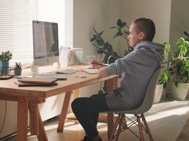 Top 5 Productivity Apps To Ace Work From Home & Online Classes