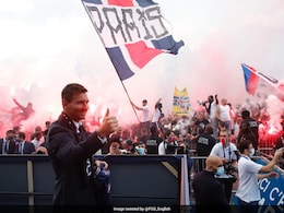 Watch: Fans Go Wild As PSG President Presents Lionel Messi In Paris Watch: Fans Go Wild As PSG President Presents Lionel Messi In Paris