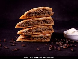 Move Over Aloo Paratha: This Keema Paratha Recipe Is Delicious