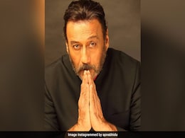 जैकी श्रॉफ ने मुंबई के सबसे महंगे इलाके में लिया आलीशान घर, देखें नए घर की Inside Photos जैकी श्रॉफ ने मुंबई के सबसे महंगे इलाके में लिया आलीशान घर, देखें नए घर की Inside Photos