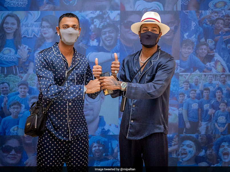 हार्दिक और क्रुणाल मैदानी जंग भुलाकर ये क्या करने लगे? वायरल हुआ वीडियो