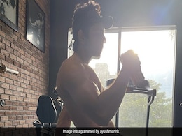 Ayushmann Khurrana ने जिम से शेयर की फोटो, बोले- रेंडमिक में कर रहा पेंडमिक का सामना Ayushmann Khurrana ने जिम से शेयर की फोटो, बोले- रेंडमिक में कर रहा पेंडमिक का सामना
